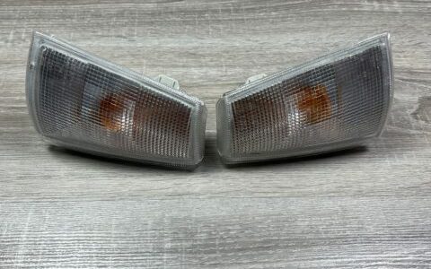 opel kadet E 84-92 prednji bijeli žmigavci 1